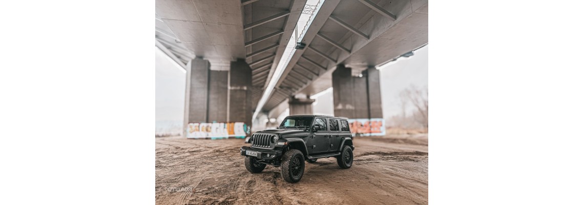 Metalcloak Black Shocks on Jeep Wrangler JLU – Real-World Test of Comfort, Stability, and Off-Road Performance