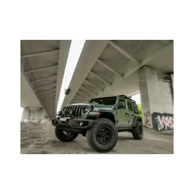 Jeep Wrangler JLU 4XE - czyli jak stworzyć z niego idealnego towarzysza przygód! - Clayton Lift i Amortyzatory FOX