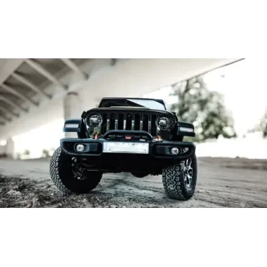 Jeep Wrangler JLU 2,5 lift Metalcloak - FOX Shocks - wyciągarka WARN