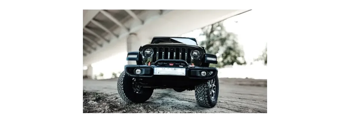 Jeep Wrangler JLU 2,5 lift Metalcloak - FOX Shocks - wyciągarka WARN