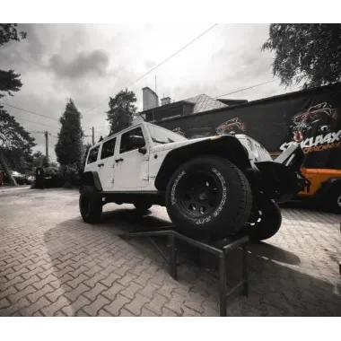 Game Changer od Metalcloak modyfikacja zawieszenia w Jeep Wrangler JKU